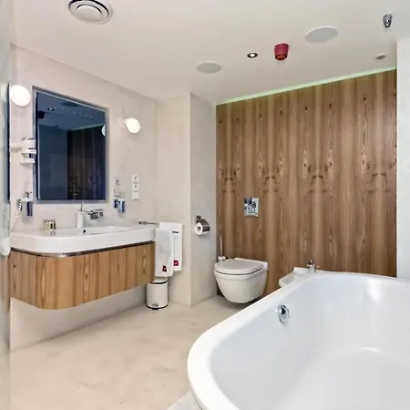 Sky Hotel 5*