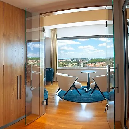 Sky Otel Prag