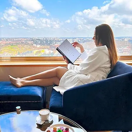 Otel Sky 5*