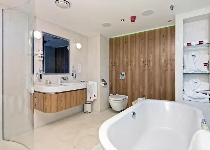 Sky Hotel 5*